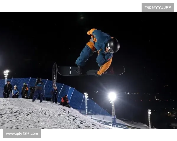 单板滑雪比赛时间